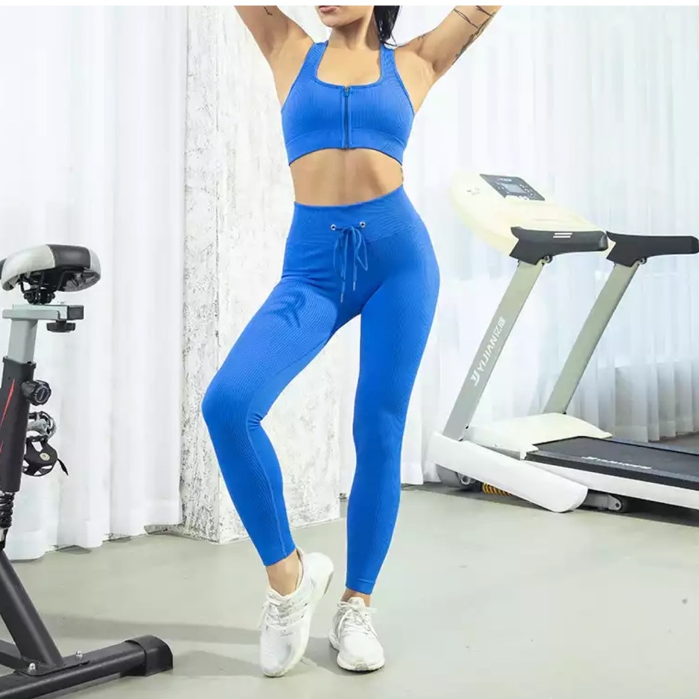 Blue ribbed workout set